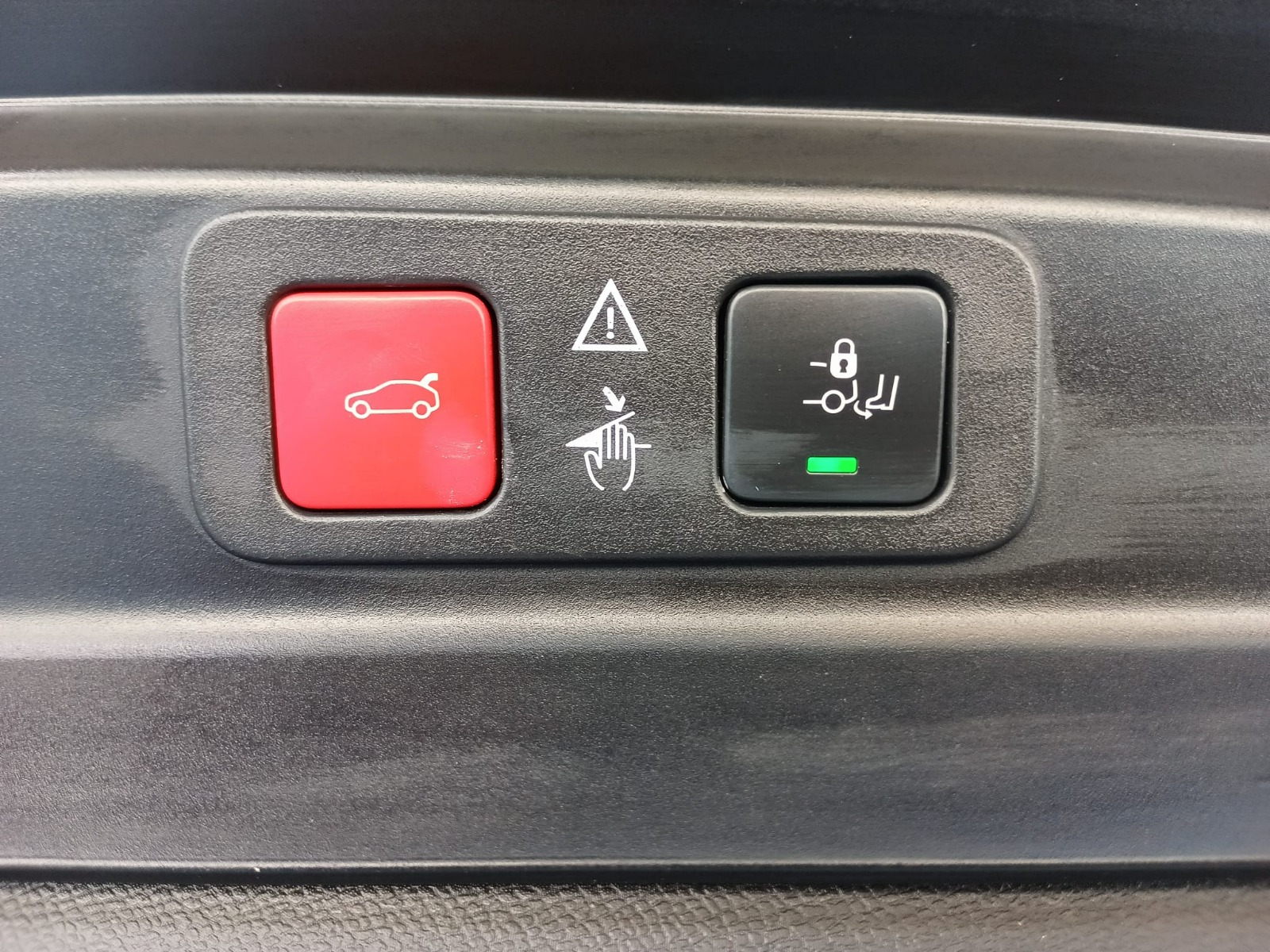 PEUGEOT 5008 27